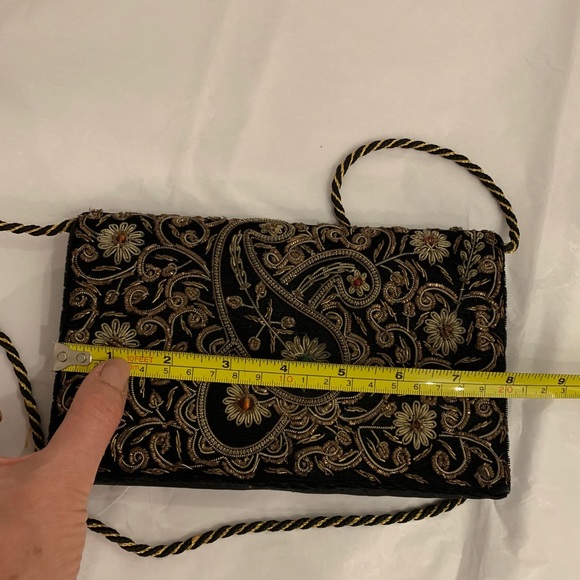Black velvet and Embroidered mini shoulder bag or clutch. - Picture 11 of 16